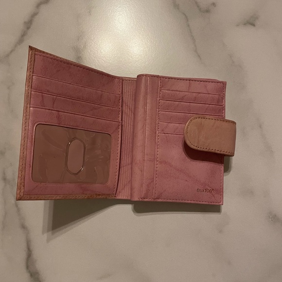 Pink Wallet - Picture 4 of 5